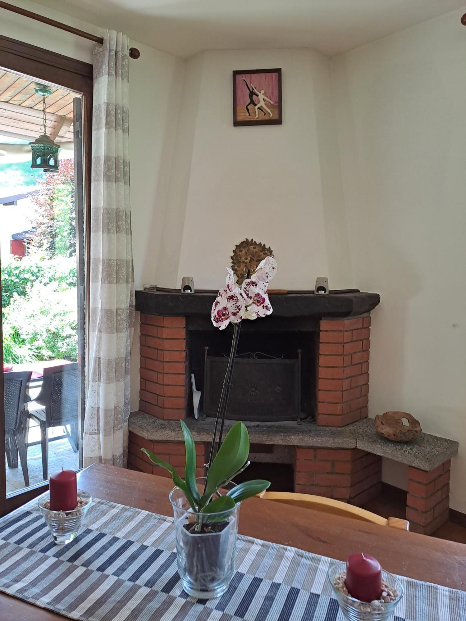 Villetta Singola Con Giardino Cottage Ghisallo Zona Bellagio Magreglio Exterior foto