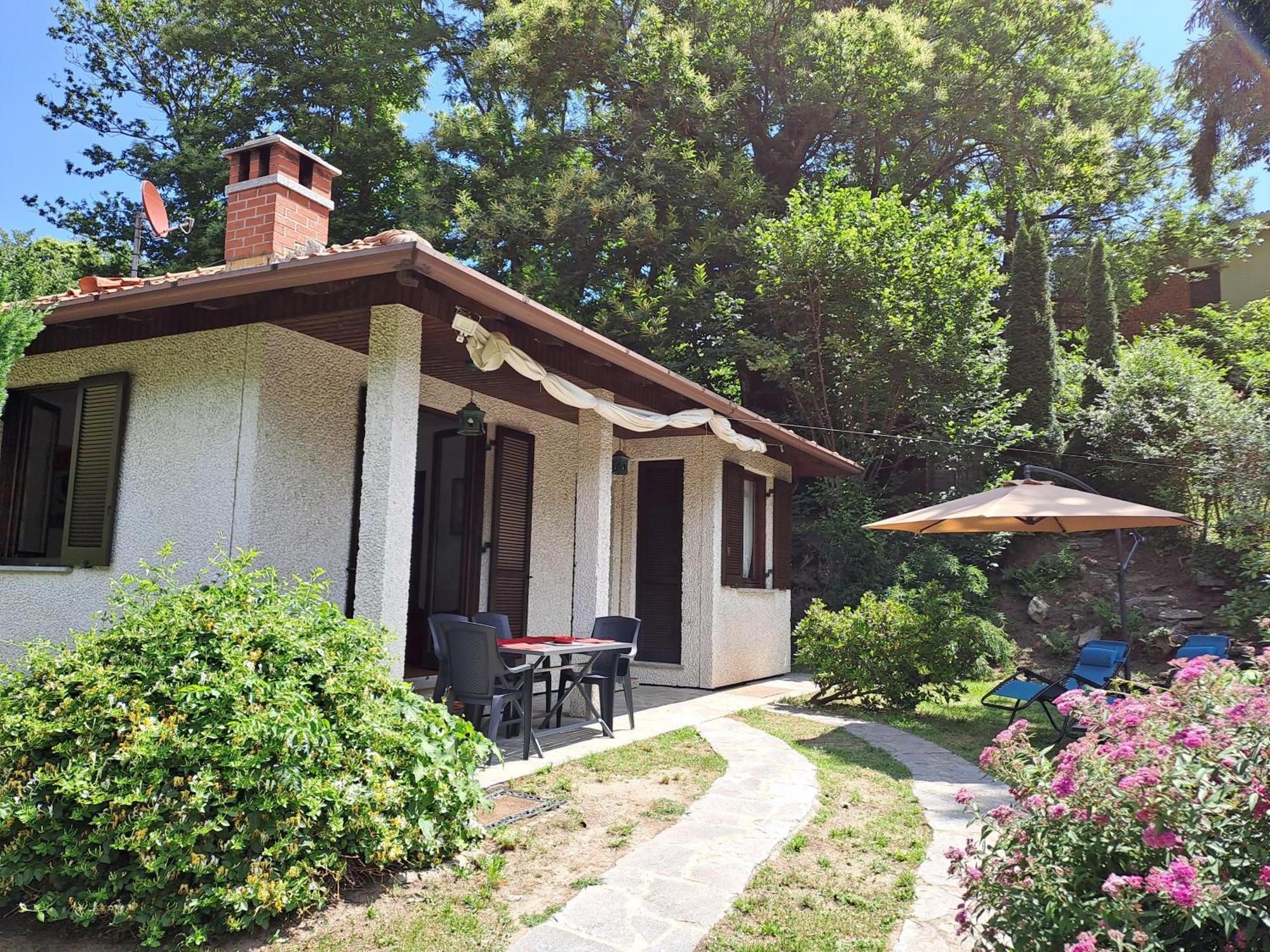 Villetta Singola Con Giardino Cottage Ghisallo Zona Bellagio Magreglio Exterior foto