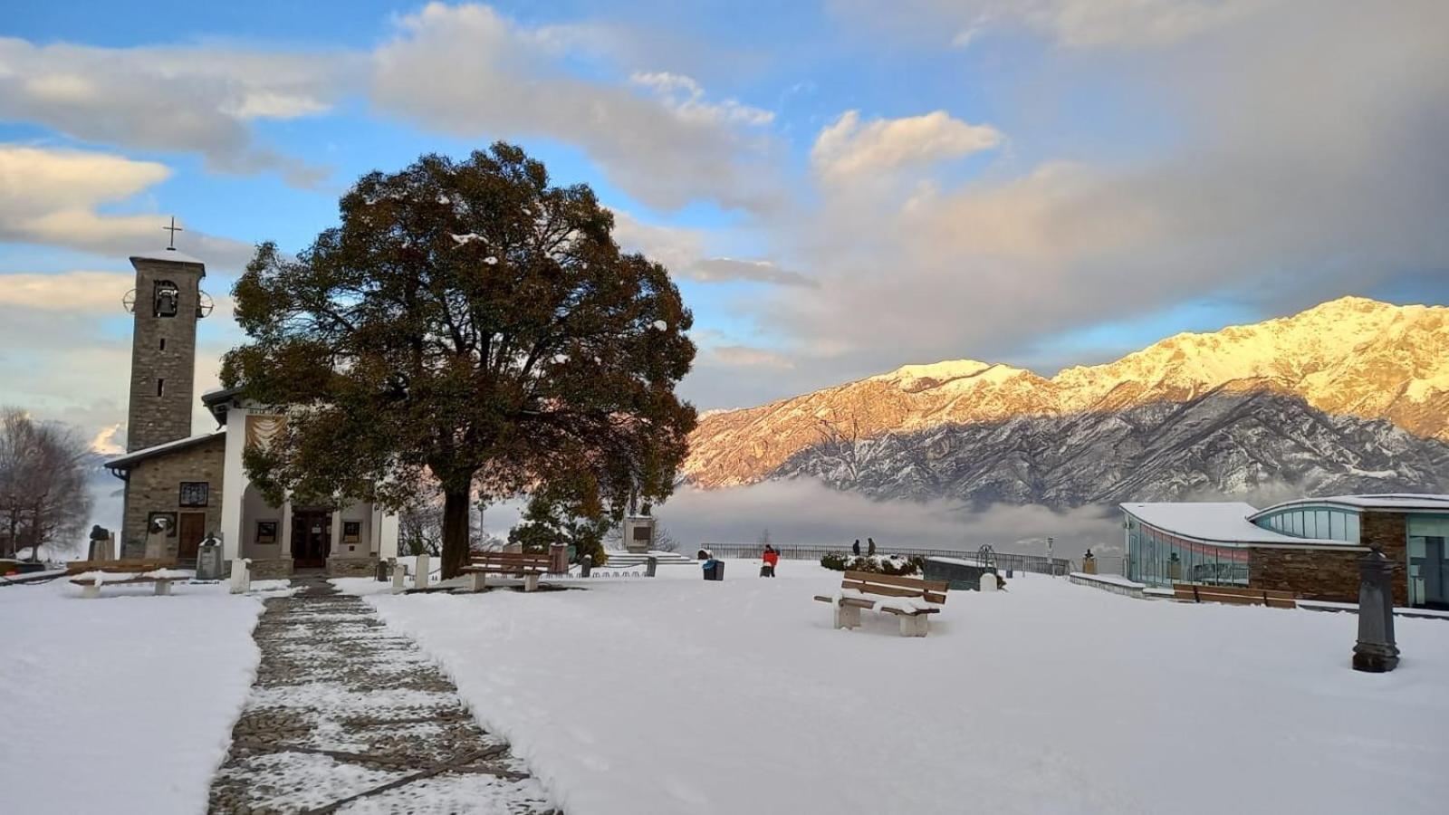 Villetta Singola Con Giardino Cottage Ghisallo Zona Bellagio Magreglio Exterior foto